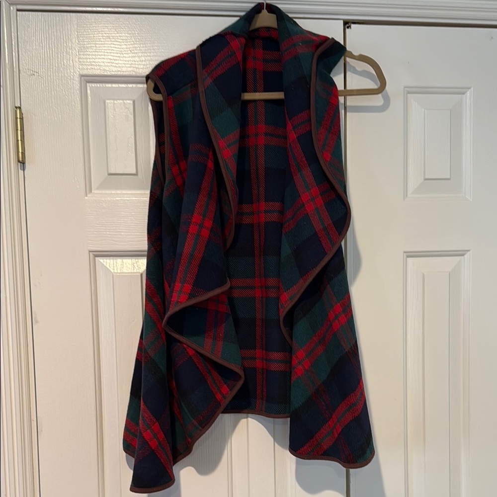 Red and Green Plaid Sleeveless Vest